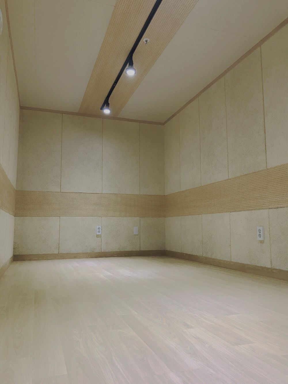 헤브펀뮤직 연습실