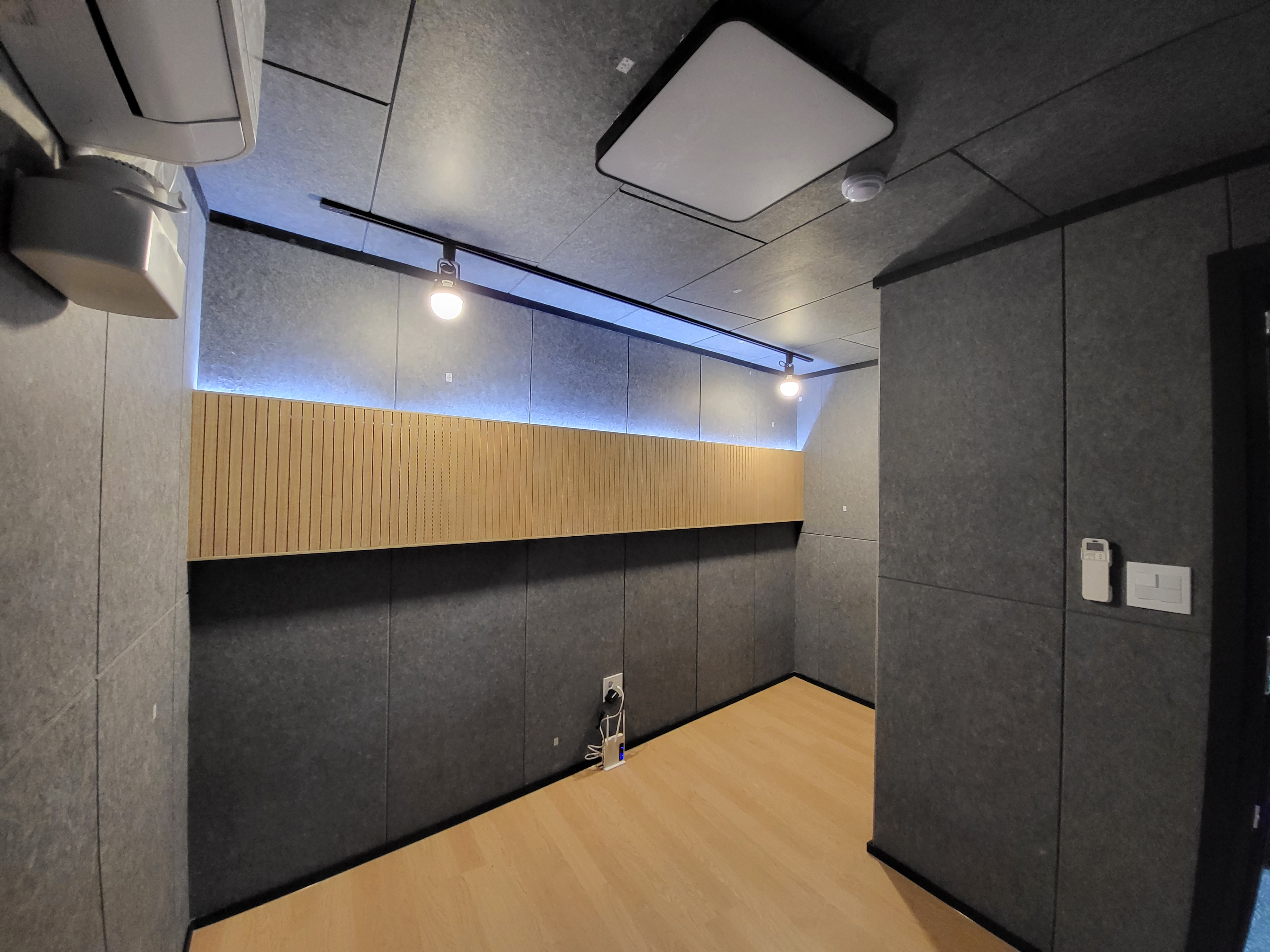 AM STUDIO 안산점
