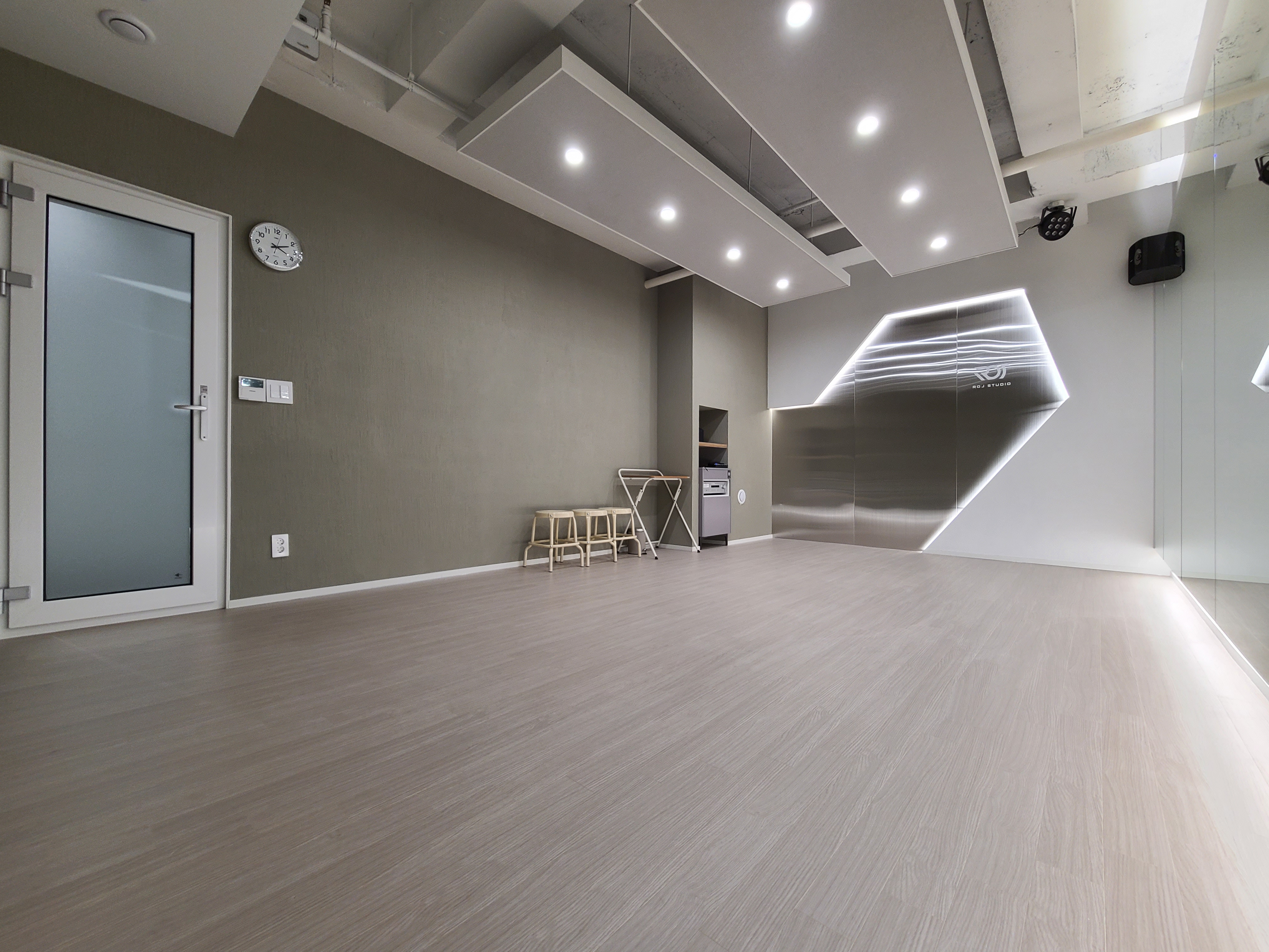 성신여대연습실 로제이2호점