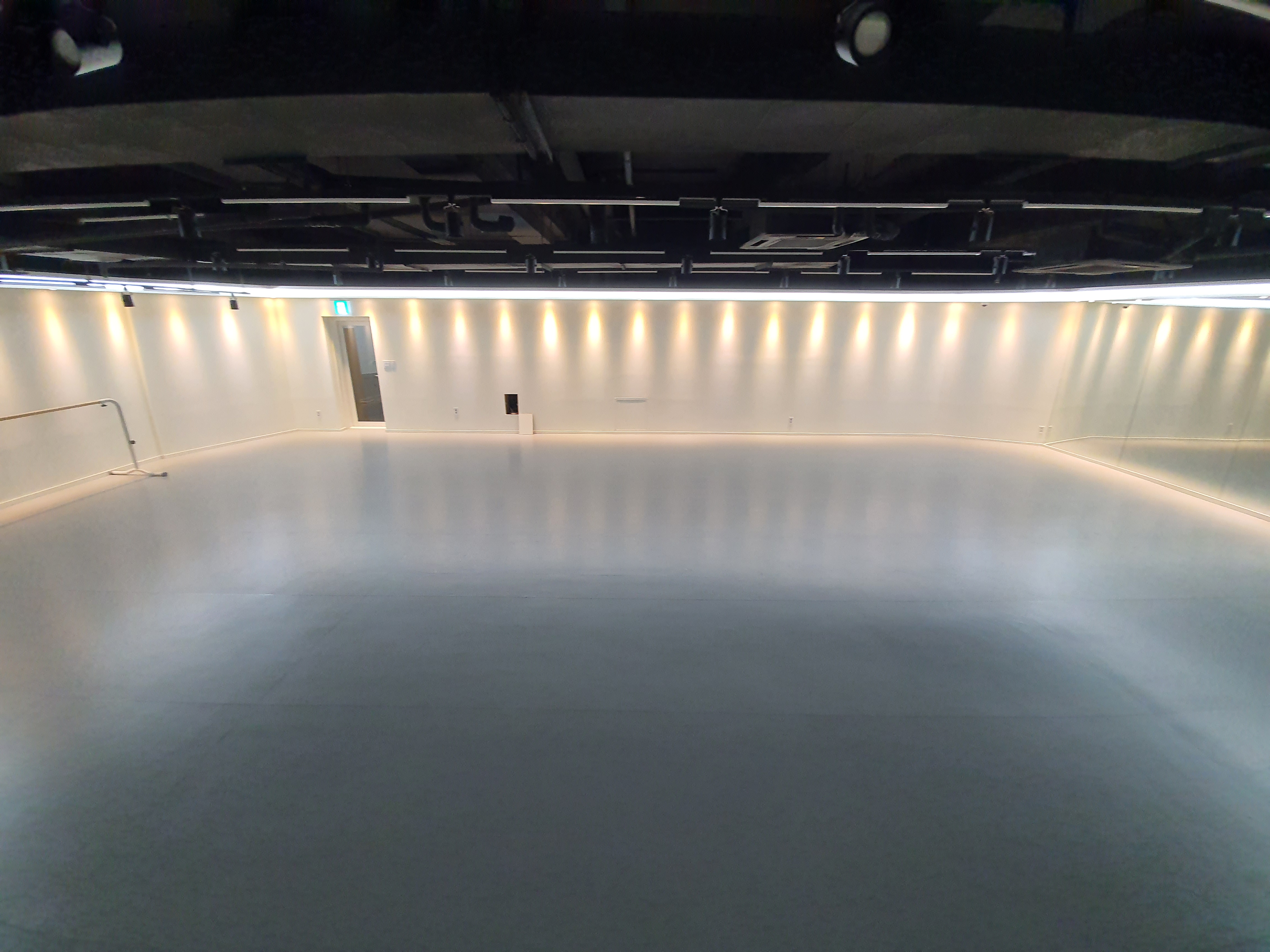 STUDIO 130