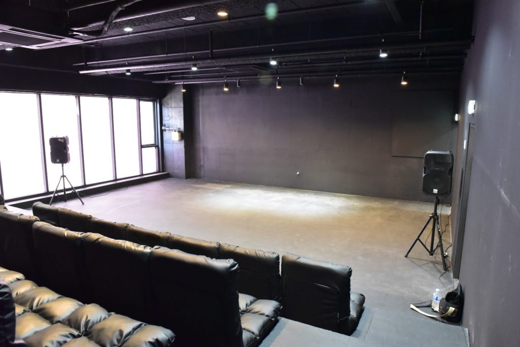 아르디ys아트홀