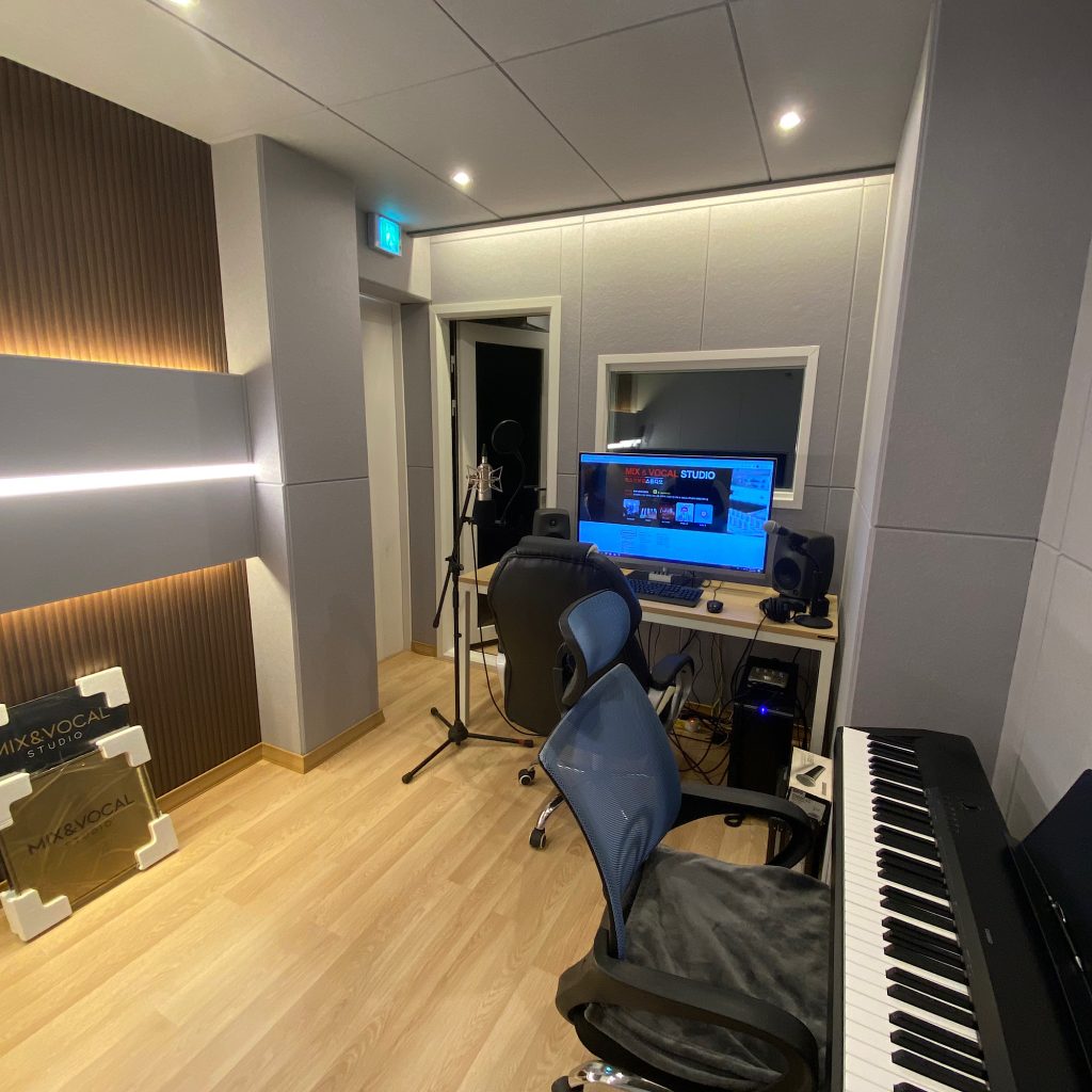 믹스 앤 보컬스튜디오 -  연습실