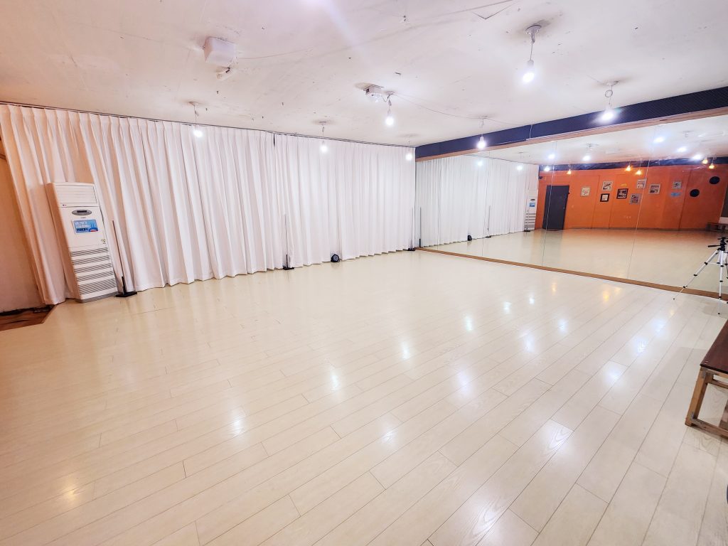 몬스터 댄스연습실