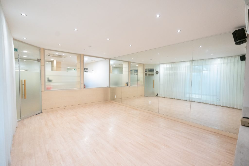 엘로리스페이스 [연습실대관] -  연습실