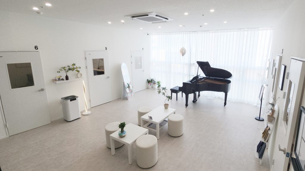 베리피아노 성인피아노 레슨 & 연습실