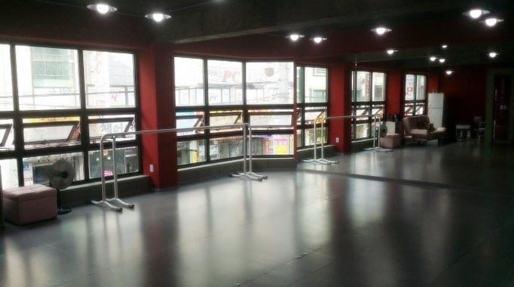 후무용스튜디오 -  연습실