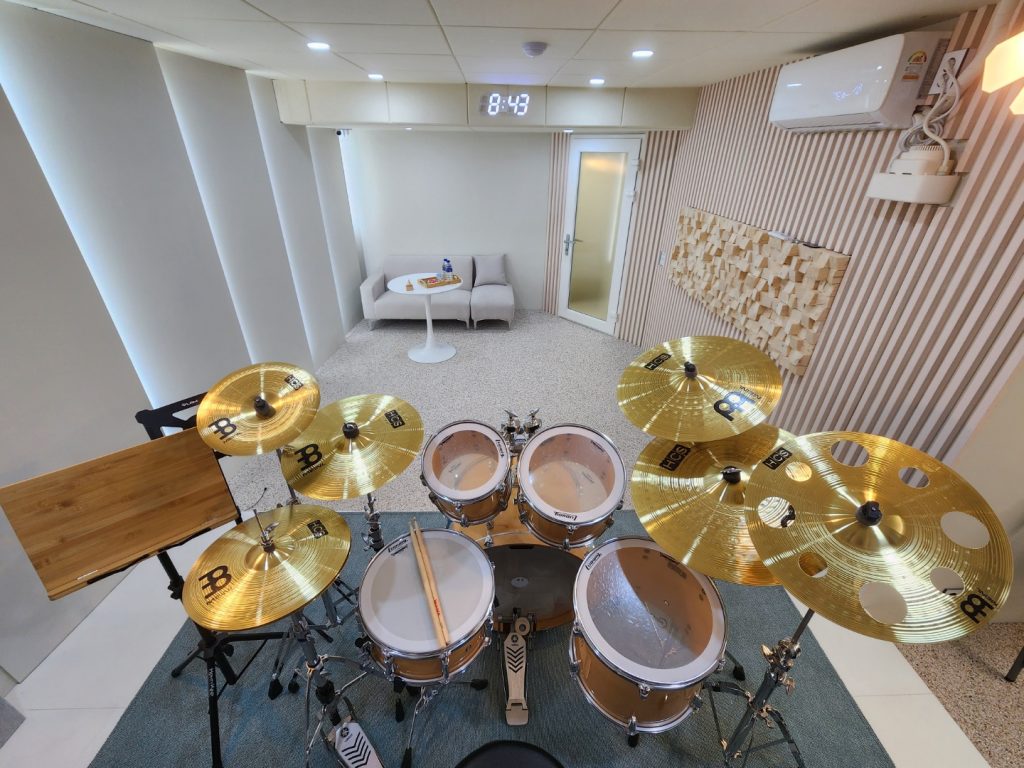 리사운드 드럼연습실 천호점