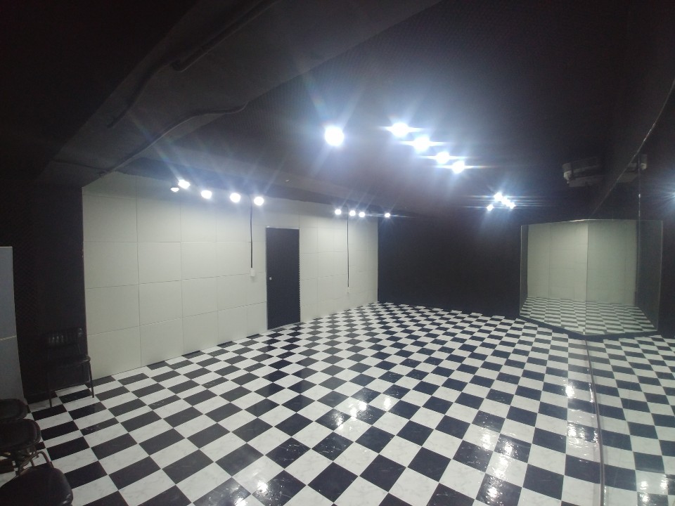 마초댄스연습실 -  연습실