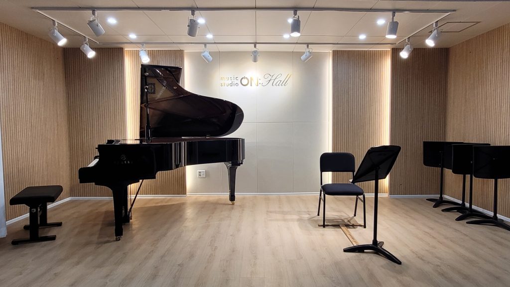 뮤직 스튜디오 온 연습실
