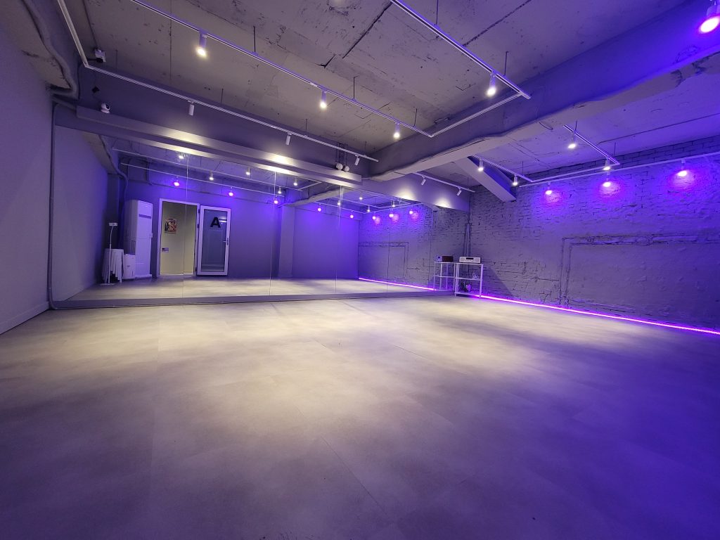 신촌연습실 콘스탄틴스튜디오 2호점 -  연습실