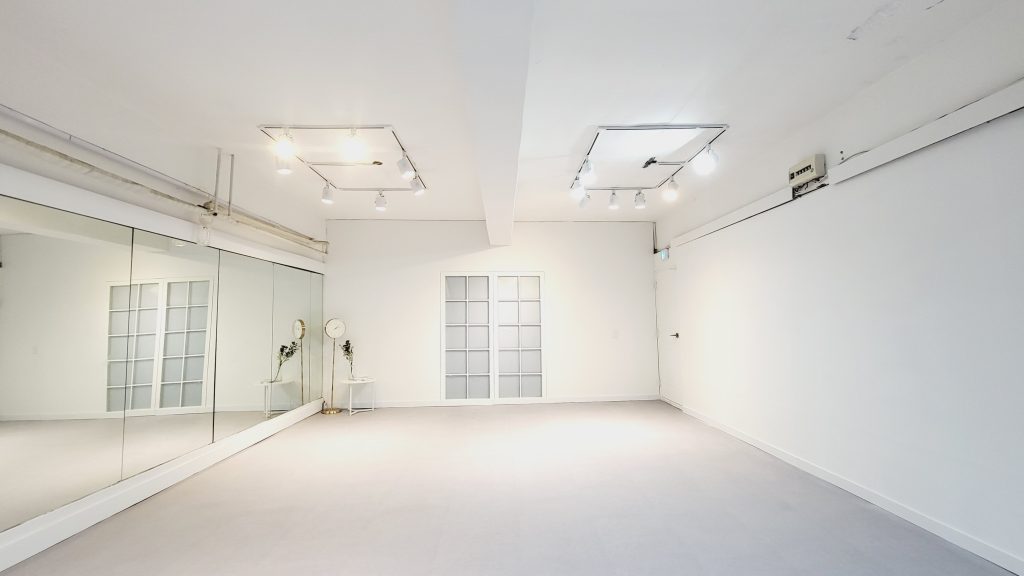 더무브 댄스연습실