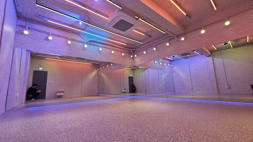 강동연습실하이브 고덕역점 -  연습실