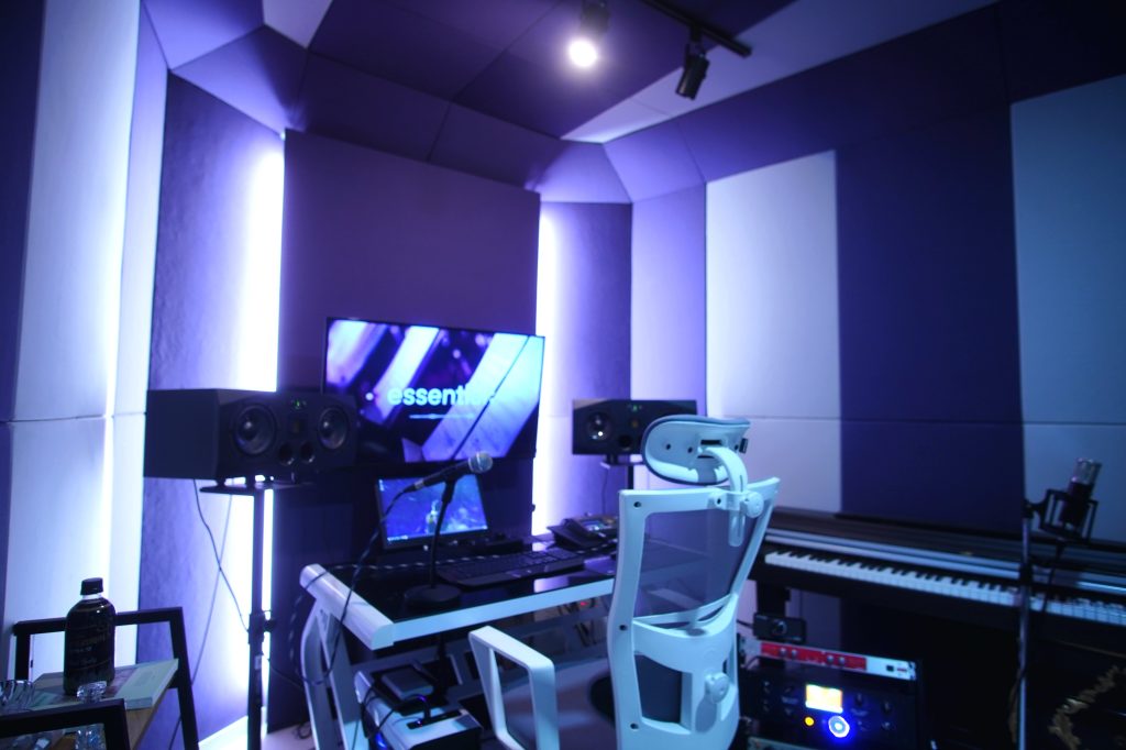 스튜디오시즌 녹음실, 음악작업실