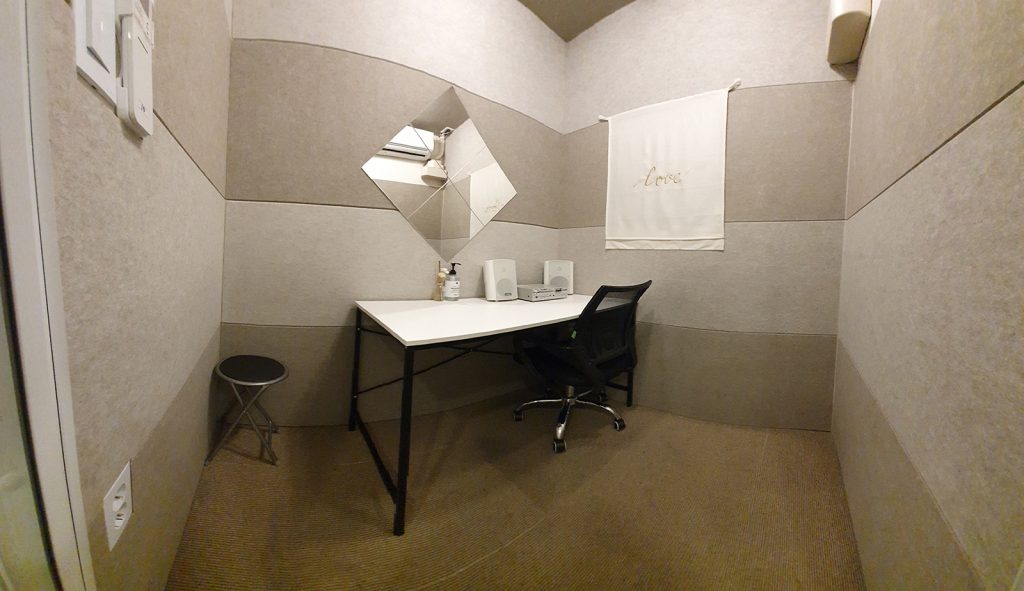 사랑방스튜디오 음악.보컬 연습실