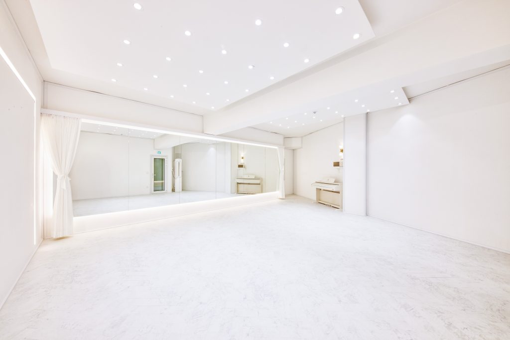 신림연습실 화이트