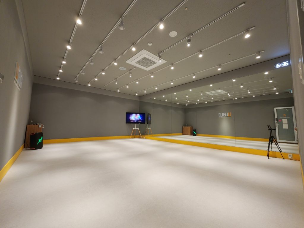 울랄라 댄스연습실