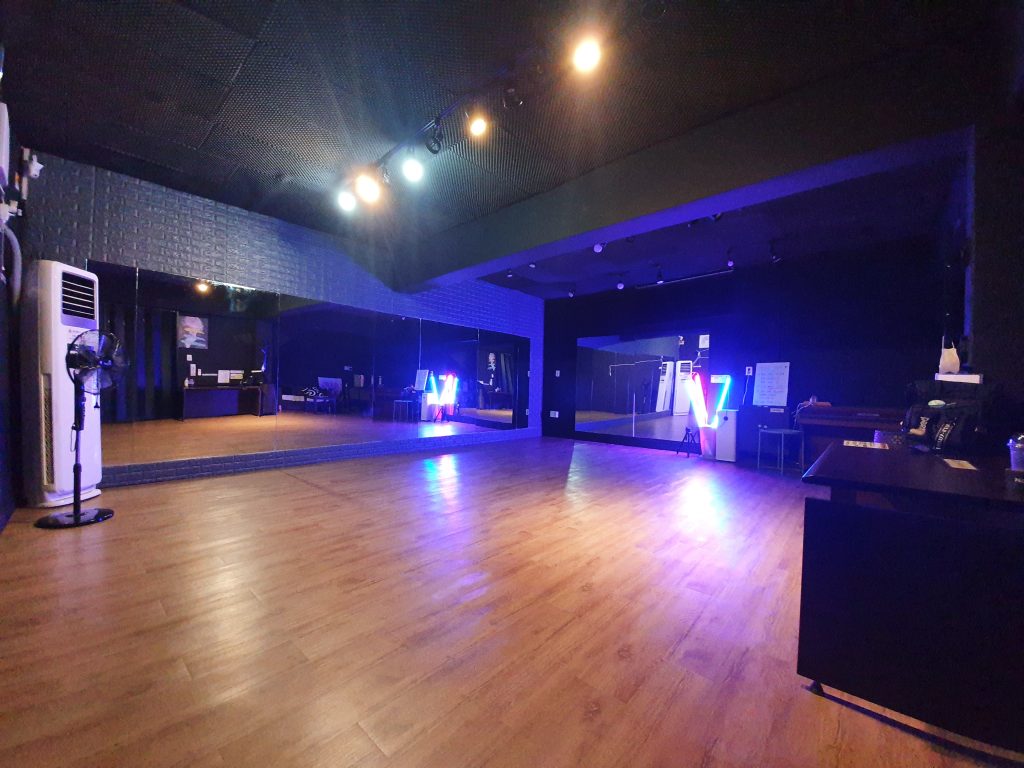 동굴연습실 건대점