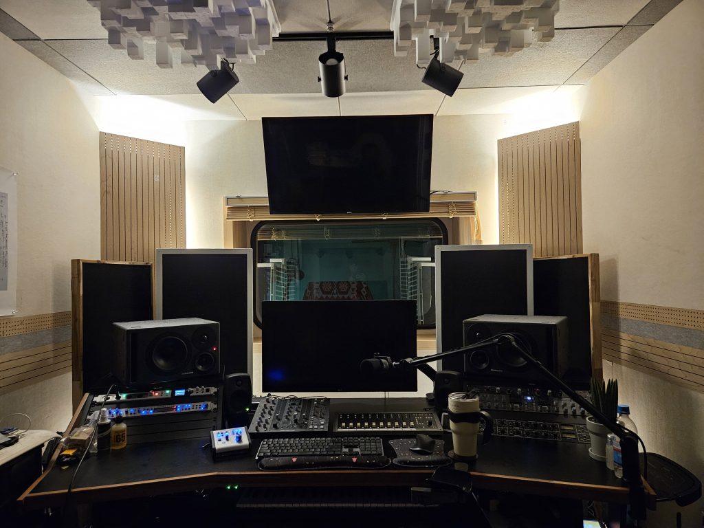 스윗노이즈스튜디오 셀프 녹음실 & 연습실