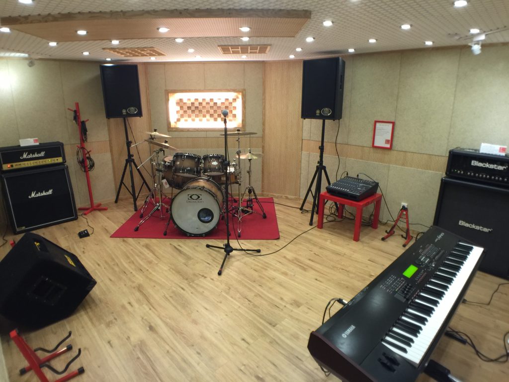 닥터 레드 뮤직 합주실 -  연습실