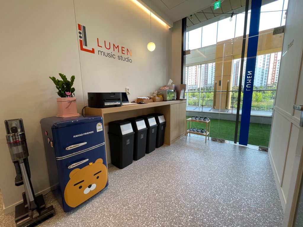 루멘뮤직스튜디오 음악연습실 1호점