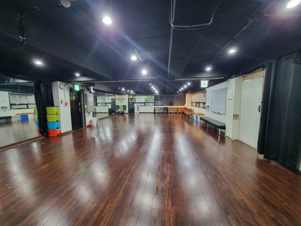 더블유 연습실 -  연습실