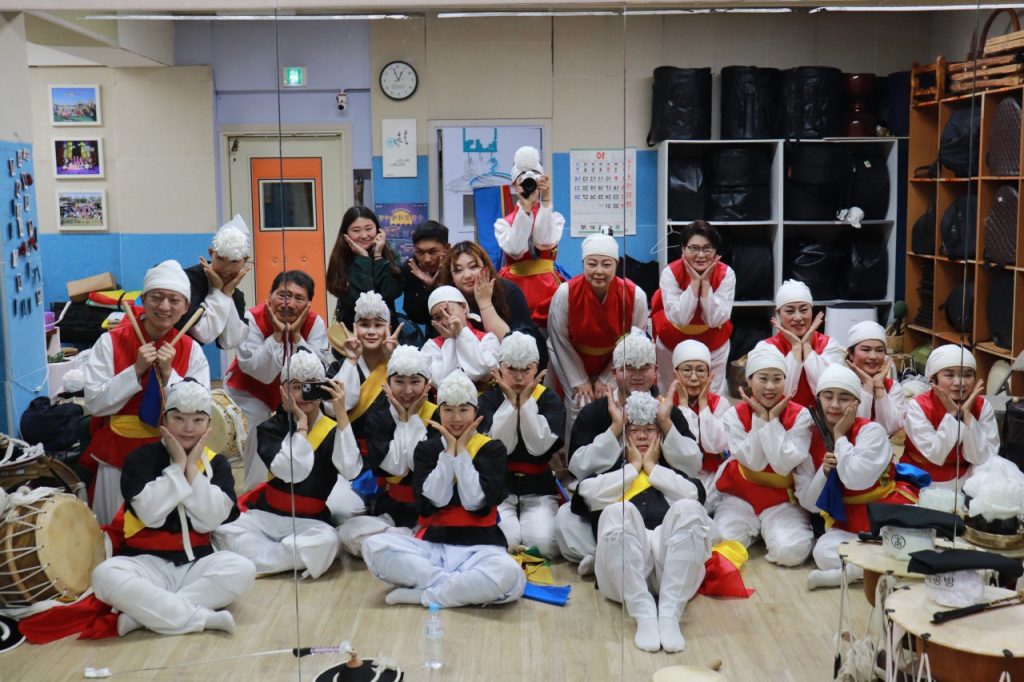 타악연희단 꼭두