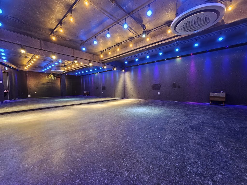 제이엔터 댄스 연습실 수원 성균관대역점